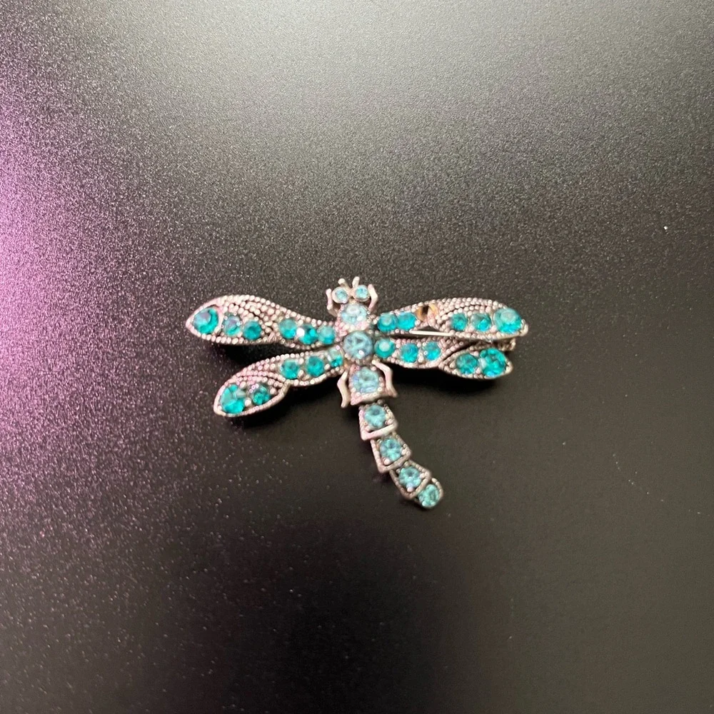 Vintage Unsigned Aquamarine Blue Topaz Gemstone Dragonfly Brooch